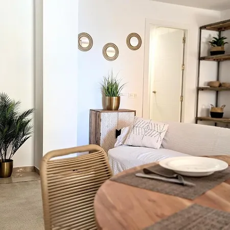 Paraiso Martinez Εστεπόνα