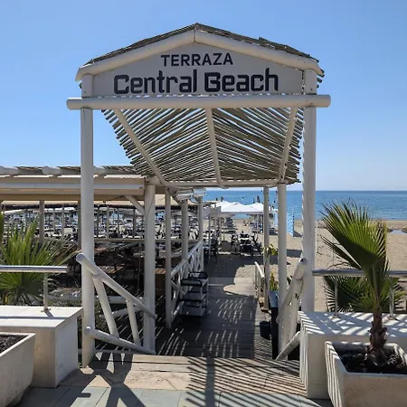 Paraiso Martinez * 에스테포나