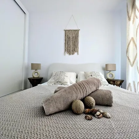 Paraiso Martinez 에스테포나